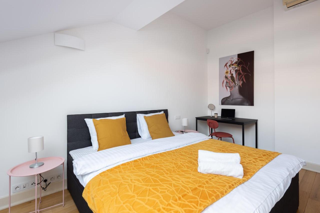 Spacious Near The River Apartament *