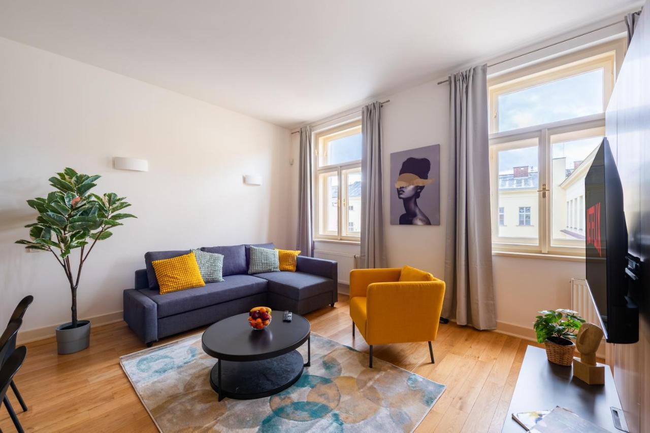 Apartament Spacious Near The River Praga
